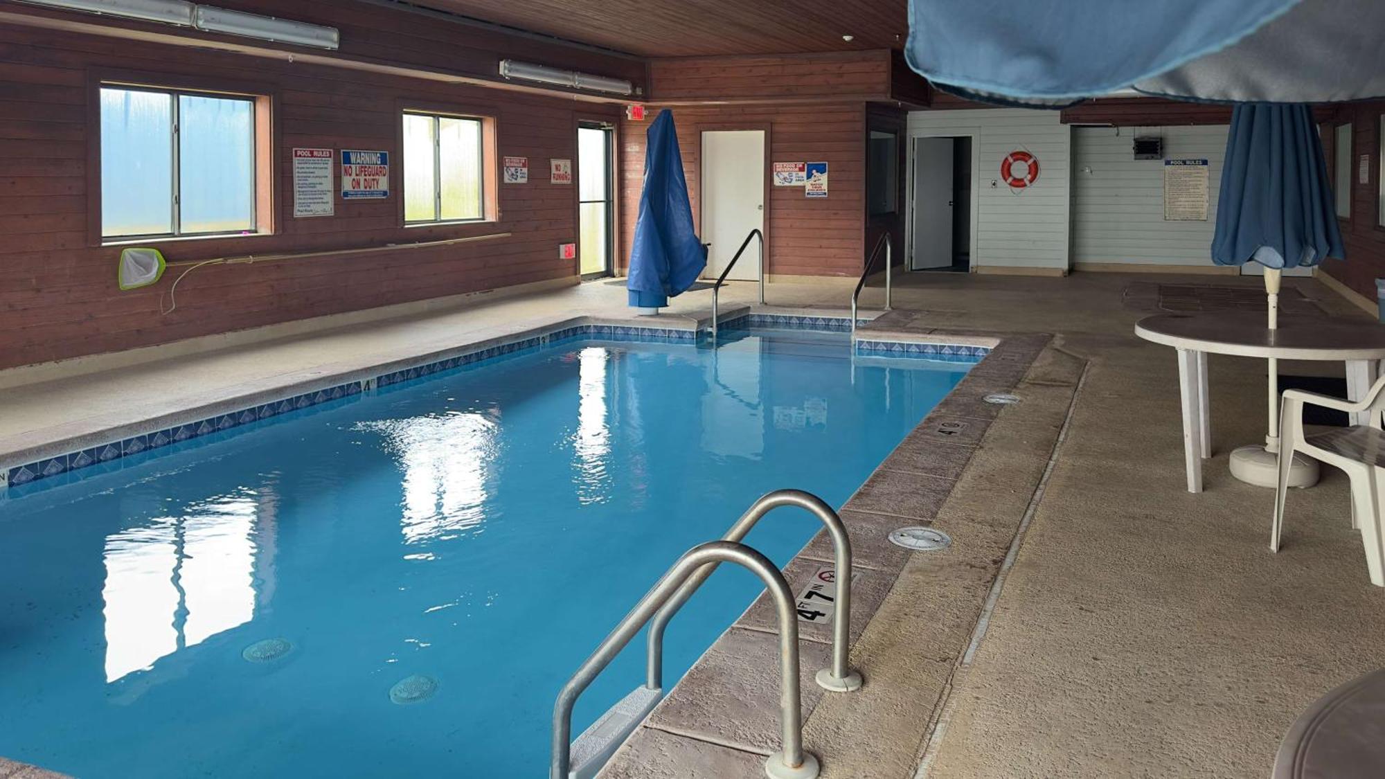 Motel 6-Waterloo, Ia Bagian luar foto