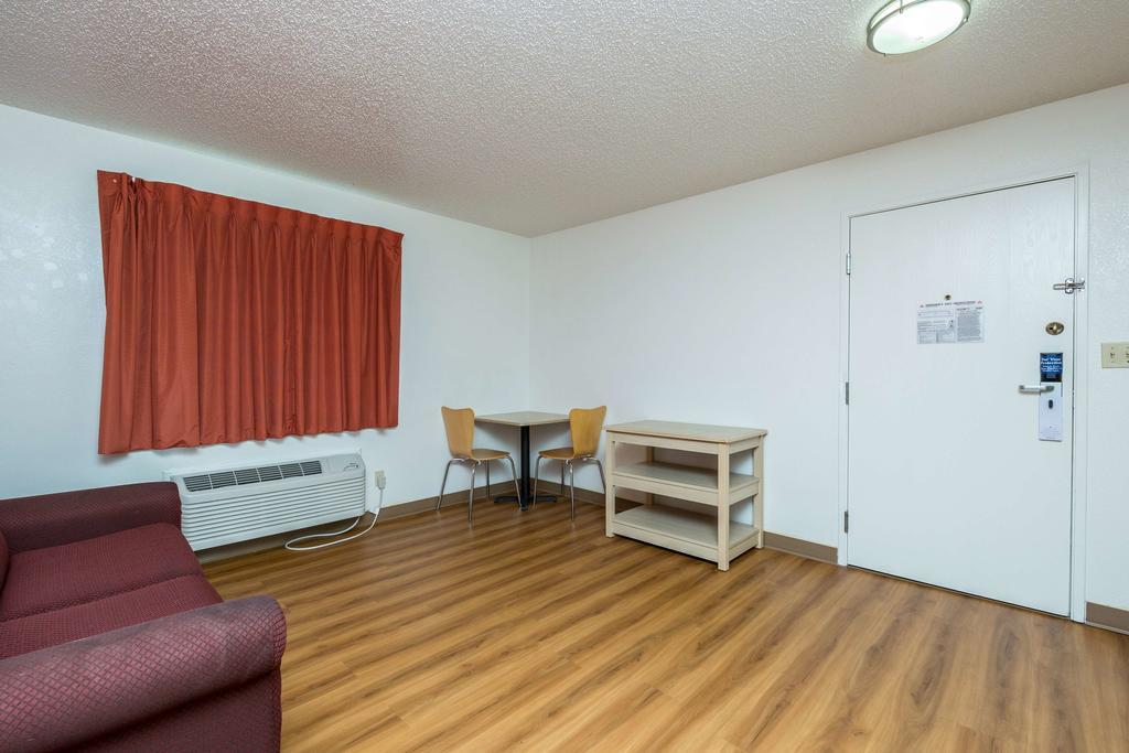 Motel 6-Waterloo, Ia Bagian luar foto