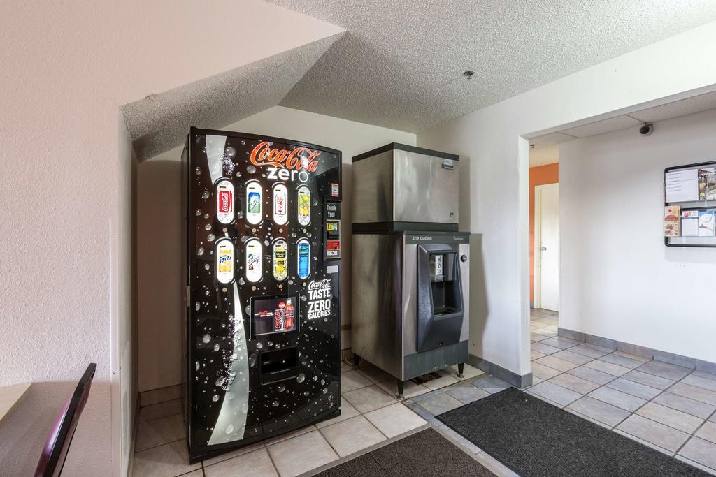 Motel 6-Waterloo, Ia Bagian luar foto