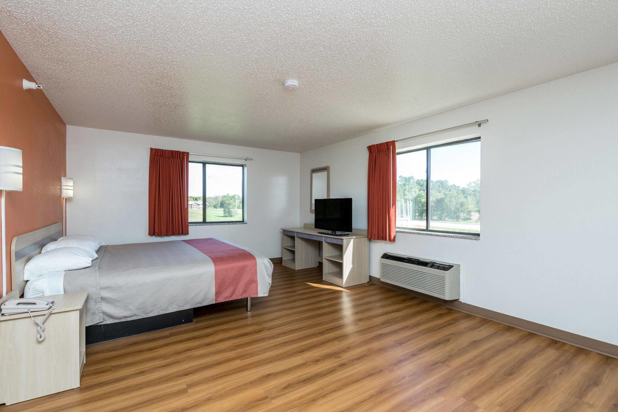 Motel 6-Waterloo, Ia Bagian luar foto